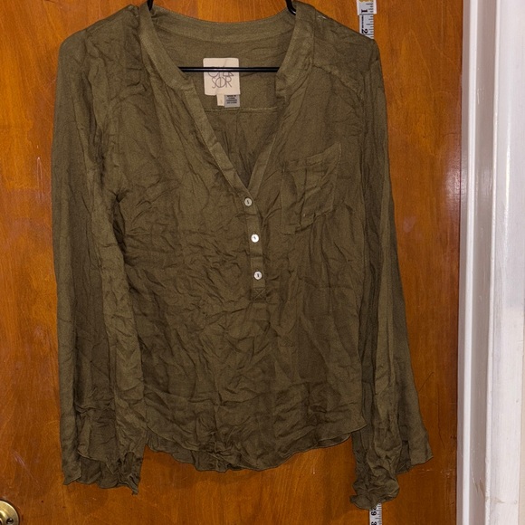 Chaser Olive Button-Front Blouse - Picture 1 of 5